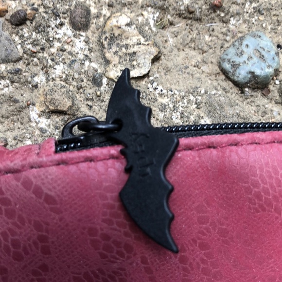 Make up bag. Red and black goth. Bat - Picture 3 of 5